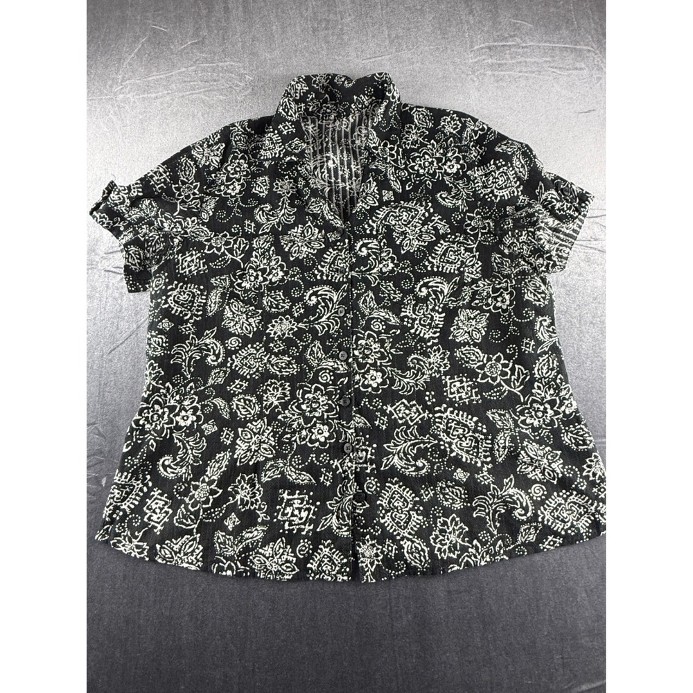 Unbranded Black White Paisley Floral Button Down Blouse Short Sleeve Top